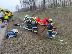 Az autóban három ember utazott