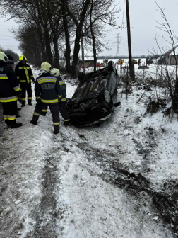 A monori tűzoltók végzeték a műszaki mentési feladatokat
