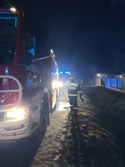 A tűzoltók átvizsgálták az épületet