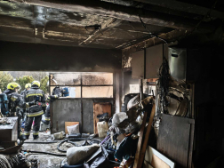 A tűz a főépületet is veszélyeztette