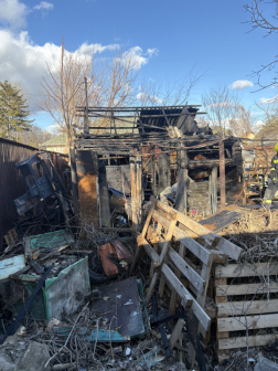 Huszonöt négyzetméteres épület kapott lángra