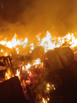  	Melléképület égett Tápiószentmárton közelében