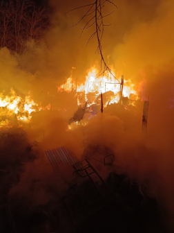 A tüzet a nagykátai, a ceglédi és a tápiógyörgyei tűzoltók oltották el