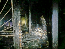 Kigyulladt egy faház és a hozzá tartozó pince Erdőkertesen