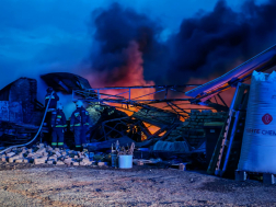 Raktár égett Péterin