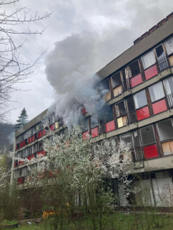 A tűzoltók átvizsgálták az épületet