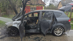 Teljes egészében égett a gépkocsi