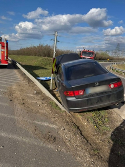  	Baleset az M2-es autóúton