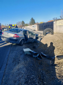 A nagykátai és a kókai tűzoltók végezték a műszaki mentési feladatokat