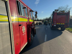 A műszaki mentés ideje alatt az érintett útszakaszt lezárták