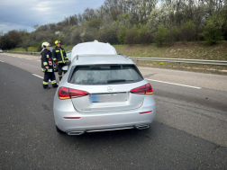 Három személygépkocsi ütközött össze