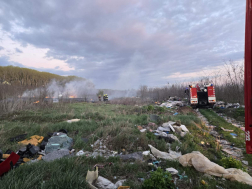 A tűz gyorsan terjedt