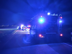 A tűzoltók átvizsgálták a kiégett járművet