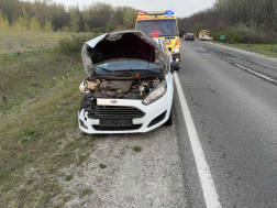 A monori tűzoltók végzeték a műszaki mentési feladatokat