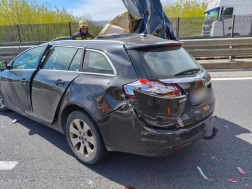 A dabasi tűzoltók végezték a műszaki mentési feladatokat.