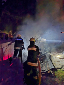 A tűzoltók megakadályozták a lángok továbbterjedését