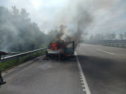 A ceglédi hivatásos tűzoltók eloltották a lángokat