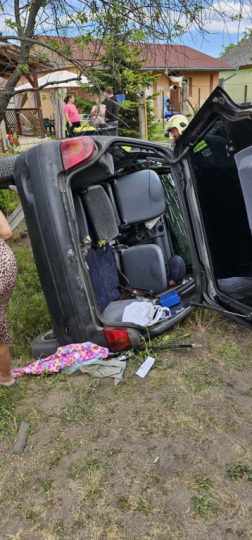 A monori tűzoltók végzeték a műszaki mentési feladatokat
