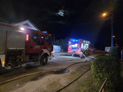 A tüzet a ceglédi, a monori és a dolinavölgyi tűzoltók oltották el