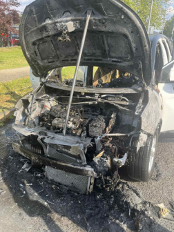 Gépkocsiban keletkezett tűz Gödöllőn