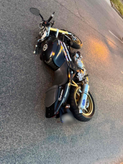Villanyoszlopnak csapódott a motoros