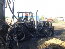 Kigyulladt egy traktor Nagykőrösön