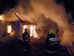 Melléképület égett kedd hajnalban Pilisen