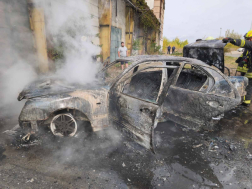 A tűzoltók átvizsgálták a járművet