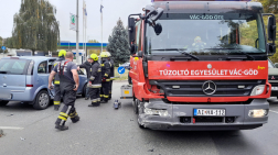 A tűzoltók átvizsgálták a járműveket