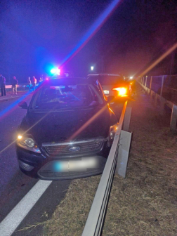 A tűzoltók átvizsgálták a járműveket