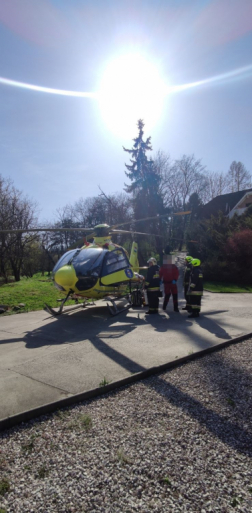 Mentőhelikopter is érkezett a helyszínre