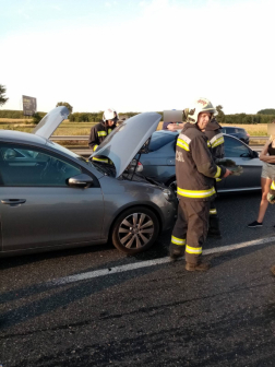 A monori tűzoltók végzeték a műszaki mentési feladatokat